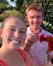 Crawling back to you🎶