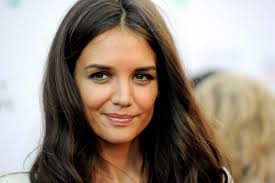 Zvezdnica skriva svojo zvezo, ker se na smrt boji nekdanjega moža