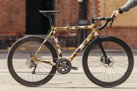 A Weekend At The Berliner Fahrradschau Deserves An Uber Gallery Bicycle Painting Paint Bike Bicycle