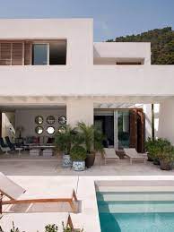 Beach Retreats Mark D Sikes Chic People Glamorous Places Stylish Things Beach Retreat Architecture Architecture Exterior