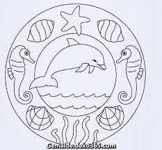 Ein sommer mandala mit meeresbewohnern wie fischen muscheln und seesternen. Wunderschone Zugehoriges Gemalde Mandala Coloring Mandala Mandalas For Kids