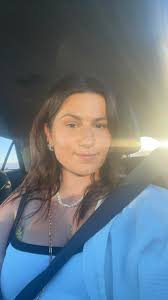 Hi all, I am looking for someone to fill a room in the heart of Burleigh  Heads from the 19th of February. Located a block back from the beach, and a  minutes