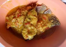 Cendol / ˈ tʃ ɛ n d ɒ l / is an iced sweet dessert that contains droplets of green rice flour jelly, coconut milk and palm sugar syrup. Cara Termudah Buat Patin Masak Kuning Kuah Tempoyak Durian Simpel Dapur Bengkulu