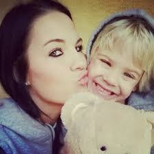 Lacey Freeman's Instagram, Twitter & Facebook