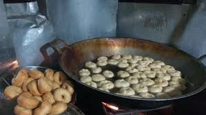 Check spelling or type a new query. Jamal Pengusaha Kue Basah Yang Raup Puluhan Juta Rupiah Per Bulan