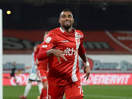 Se il monza va in serie a, che cosa regalerai ai tifosi? Ac Monza Striker Kevin Prince Boateng Named In Serie B Team Of The Week Monza Serie B Striker