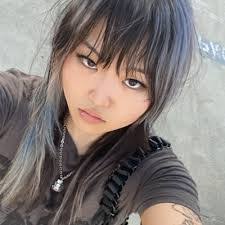 Lee Boyle's Instagram, Twitter & Facebook