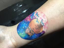 Maybe you would like to learn more about one of these? Katzlorenzana On Twitter Tattoo I Worked On With Mela A World Of Ideas Fit Into A Tiny Tattoo Tattoo Watercolor Katztatztattoo