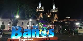 Iglesia de baños de agua santa. Basilica De Banos De Agua Santa Tungurahua Ecuador Sudamerica Bilde Av Cafeteria La Casa Del Volcan I Banos Tripadvisor