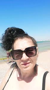 Иду сегодня на работу, а тут стоит такое одиночество! Руки сами взяли  телефон и вуаля! В этом году снега больше не предвидится, возможно и хорошо  😉