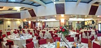 In ajunul anului nou trebuie sa purtam haine in nuanta nisipului cald, nuante de galben si maro pentru ca anul 2018 este anul cainelui galben. Restaurantele Din Vaslui Se Intrec In Oferte De Revelion Cel Mai Scump Meniu 345 Lei Persoana Vremea Noua Liderul Presei Vasluiene