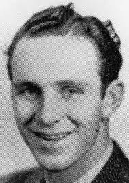 Larry Kindred's Instagram, Twitter & Facebook