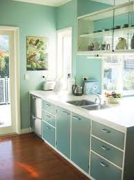 50 S Retro Kitchen Cabinet Colour With White Base Kitchen Remodel Small Modern Kitchen Cabinets Retro Kitchen