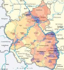 Der mobilitätsatlas kann bei der verkehrsmittelwahl und mobilitätsplanung helfen, denn er zeigt ihnen informationen zu straßen, radwegen, bahnen und bussen vor ort. Diercke Weltatlas Kartenansicht Rheinland Pfalz Bevolkerungsdichte 978 3 14 100390 1 29 2 1