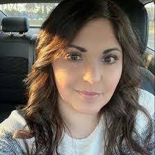 Alison Lindgren's Instagram, Twitter & Facebook