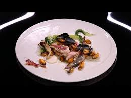 Rouget En Vinaigrette De Jus Mariniere Moule De Bouchot Et Vert De Chou Fleur Par F Ladeyn Dpdc Youtube
