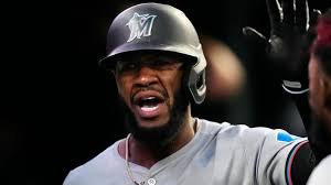 Sánchez drives in the winning run in the 10th inning as the Marlins beat  the Tigers 1-0