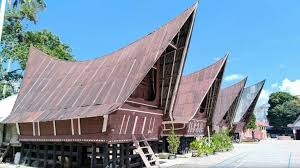 Filosofinya adalah sebagai pedoman hidup dalam pergaulan antar individu. 9 Rumah Adat Sumatera Utara Gambar Filosofi Fungsi Penjelasan
