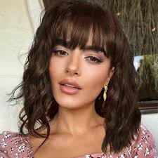 Pelucas mujer corta ondulada marrón oscuro brasileño pelo natural con  flequillo, YEESHEDO afro short bob moreno hair ondulado sintética para  mujeres y niñas para cosplay wig 14 " : Amazon.es: Belleza