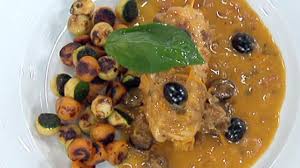 La clave es empezar por un pavo que se haya preparado correctamente y luego tomar medidas para tener la certeza de que no se seque mientras lo. Filetes De Pavo A La Naranja 29 09 2011 Rtve Es