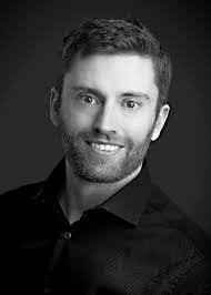 Shawn Harstad's Instagram, Twitter & Facebook