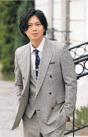 加藤シゲアキ 美的 スーツ 加藤シゲアキ シゲ