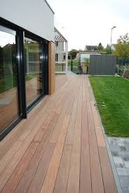 Terrasse Bois Exotique Cumaru 55m2 Tecnhome Fabricant De Maisons Et Extensi Terrasse Bois Exotique Cumaru 55m2 Terrassendielen Gartengestaltung Anbau Haus