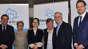 Das muss der stadtkämmerer jedes jahr aufs neue in form des haushaltssicherungskonzepts dokumentieren. Seligenstadter Verein Haus Und Grund Feiert Sein 80 Jahriges Bestehen Seligenstadt