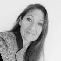 Joanne Warman's Instagram, Twitter & Facebook