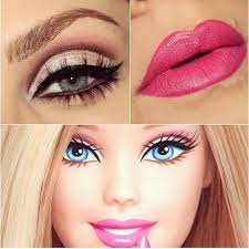 She starts of giving the model a simple beauty look: Delux Spa Barbie Makeup Doll Makeup Barbie Halloween