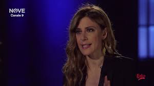 La d'eusanio fa un programma indecente, è vero, è pressochè inconfutabile e sostanzialmente neanche lei lo confuta, almeno non pretende di essere un genio della televisione come le conduttrici dei programmi concorrenti. Alda D Eusanio Contro La Rai Video La Causa E L Assoluzione Per Il Quotidiano Avvenire Belve