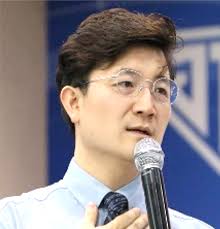 Mr. Kim Dong Yun