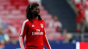 Click a location below to find david more easily. Oficial Sl Benfica Empresta Medio Ao Moreirense