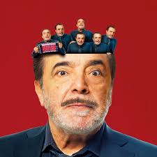 ADALINE "Fu una cosa fugace, irrilevante" Lo dice il personaggio  interpretato da Harrison Ford alla moglie,dopo avere visto la "figlia" del  suo primo amore Adaline,che oggi frequenta il figlio. L'avevo già visto