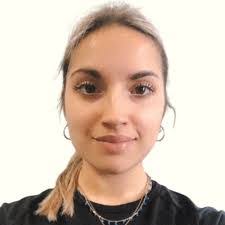 Alice Fiore's Instagram, Twitter & Facebook