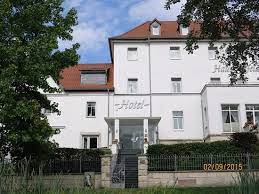See more of hotel haus hufeland on facebook. Einzelzimmer Mit Blick Auf Den Parkplatz Bild Von Haus Hufeland Bad Salzungen Tripadvisor