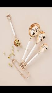 Anthropologie Shell Measuring Spoons Pink White Gold Vintage Chic Kitchen Style Farmhouse Rus Kitchen Accessories Gorgeous Kitchens Kitchen Gadgets