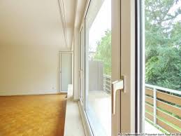 Unser apartment in düsseldorf benrath ist modern eingerichtet.im wohnbereich befinden sich eine couch, ein modernes lowboard und ein großer flachbildfernseher.der schlafbereich befindet sich in einer. Schones Wohnen In Rheinnahe Benrath Id 05362 Homebooster