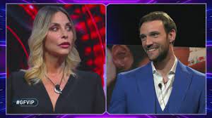 Dopo essere uscito dalla banca, l'uomo (salire) in macchina e (mettere) i soldi che (ritirare) in una borsa. Chi E Uscito Dal Grande Fratello Vip 5 Eliminazione Sofferta