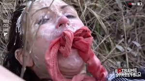 Para İçin Götünü Sınırsızca Zorlamalarına İzin Veriyor Porno 7DAK farkıyla  izle