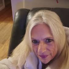 Who is going to Margarita Island bike night?