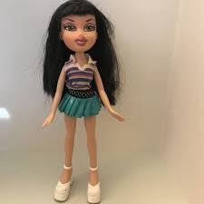 Mga 2001 Bratz Doll 10 Jade Black Hair Brown Eyes Ebay Brown Eyes Black Hair Bratz Doll Black Hair