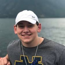 Adam Salek (@SalekAdam)