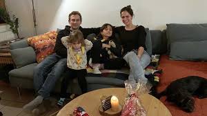 Sie könnten dir vielleicht ´n büchle schreiben, z.b. Corona Weihnachten Auch Oma Ist Gefordert Kirche Leben
