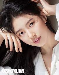 당시 메이저로 인기를 모으던 글램 록과는 달리 마이너한 뿌리를 가지고 나온 패션이었고, 고스(goth) 문화를 일으킨 바우하우스나 조이 디비전 4, 시스터스 오브 머시, 수지 앤 더 밴시스, 더 큐어 등의 밴드가 만든. ëˆˆì¹ì´ ì˜ˆìœ ìˆ˜ì§€ ë„¤ì´ë²„ í¬ìŠ¤íŠ¸