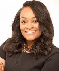 Robyn Fuller's Instagram, Twitter & Facebook