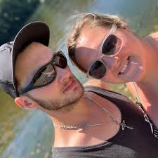 Who can recommend a trustworthy contractor for a Trex deck renovation in  Easton?