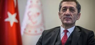 Milli eğitim bakanı ziya selçuk, sosyal medya hesabından telafi eğitimine ilişkin son dakika açıklamalarda bulundu. Milli Egitim Bakani Ziya Selcuk Tan Yuz Yuze Egitim Aciklamasi