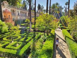 The Water Gardens of Dorne in Seville, Spain (GoT anyone?) : rtravel