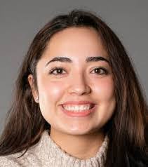 Zoe Keller's Instagram, Twitter & Facebook